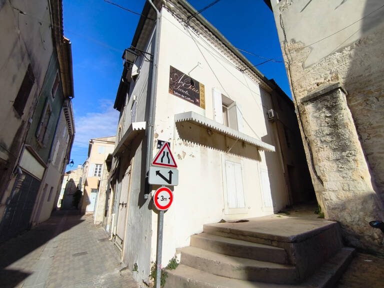 DPT(30) A VENDRE  MAISON DE VILLAGE À POTENTIEL  VALLABRÈGUE — photo 1