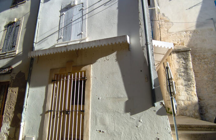 DPT(30) A VENDRE  MAISON DE VILLAGE À POTENTIEL  VALLABRÈGUE — photo 2