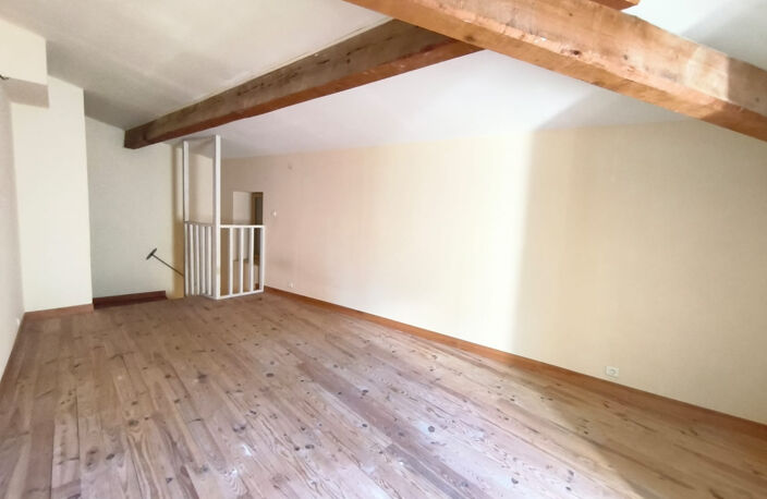 DPT(30) A VENDRE  MAISON DE VILLAGE À POTENTIEL  VALLABRÈGUE — photo 3