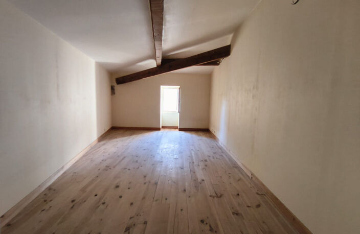 DPT(30) A VENDRE  MAISON DE VILLAGE À POTENTIEL  VALLABRÈGUE — photo 4
