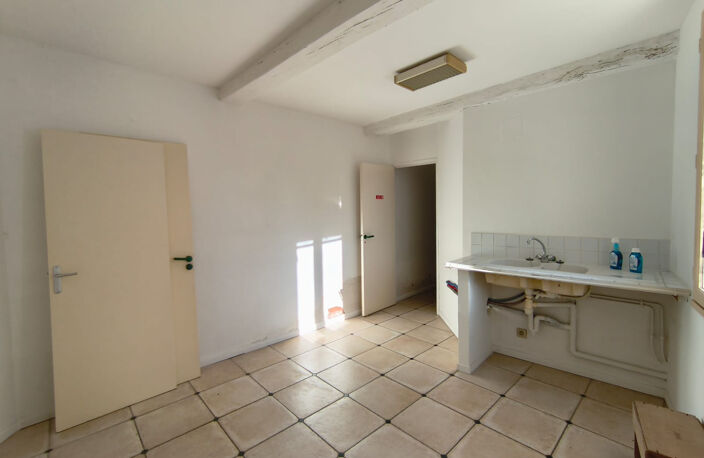 DPT(30) A VENDRE  MAISON DE VILLAGE À POTENTIEL  VALLABRÈGUE — photo 5