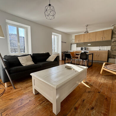 Appartement 4 pièces 799 €