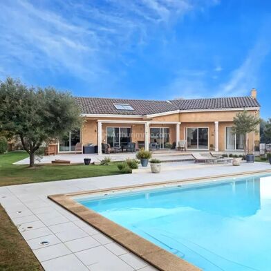 Maison 6 pièces 546000 €