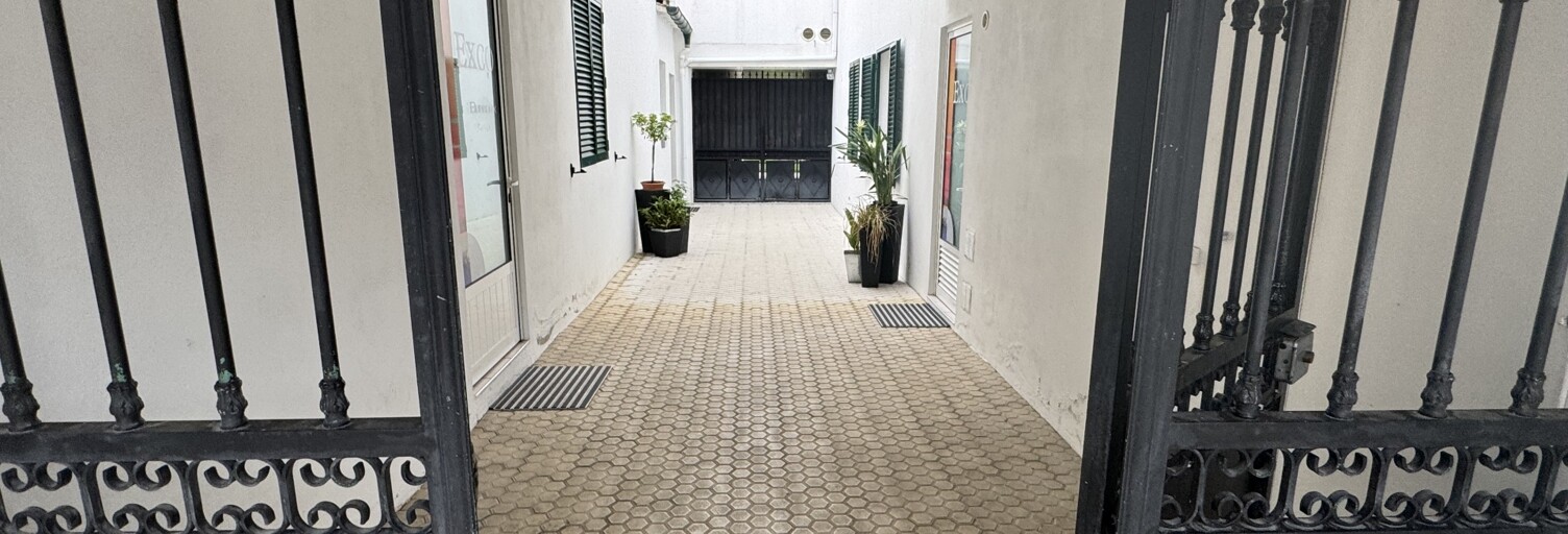 Immeuble  786 m² à vendre à Saint-Palais (64120)