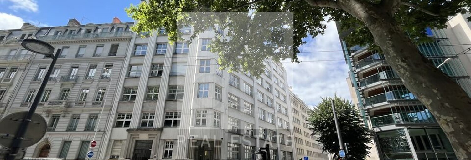 Bureau  217 m² à louer à Lyon 6 (69006)