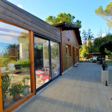 Maison 5 pièces 421000 €