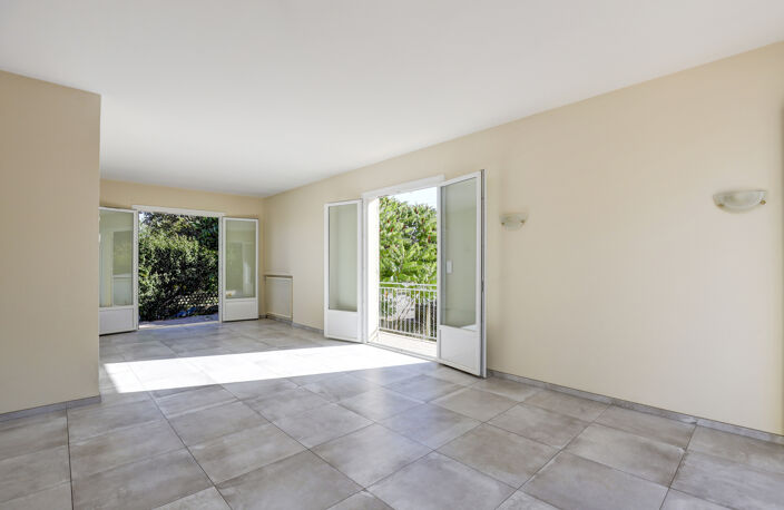 MAISON SUR SOUS SOL 185 M2 HAB — photo 3