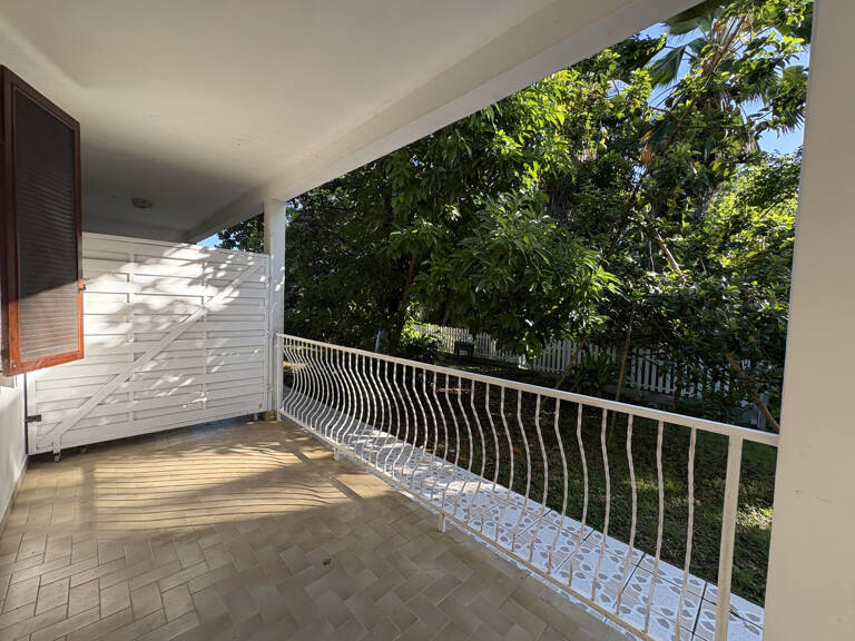 STUDIO MEUBLE GOSIER — photo 1