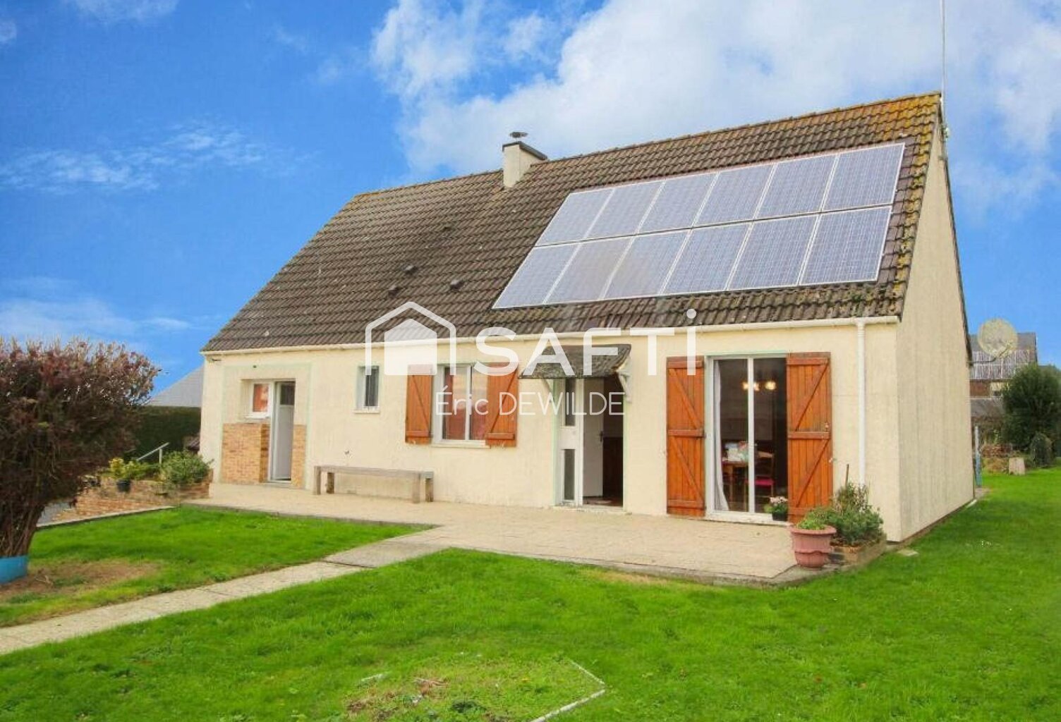 Maison 104 m2 hab, centre, 1700 m2 terrain, RARE à Isigny-le-Buat ! — photo 1