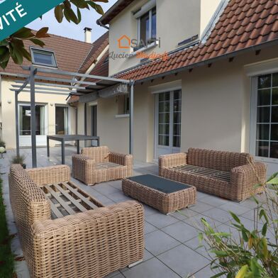 Maison 9 pièces 449000 €