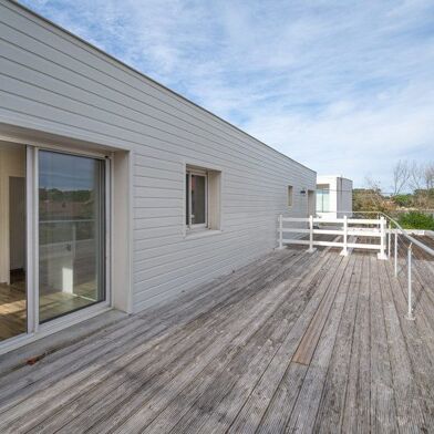 Maison 5 pièces 426465 €