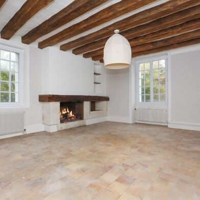 Maison 8 pièces 281430 €