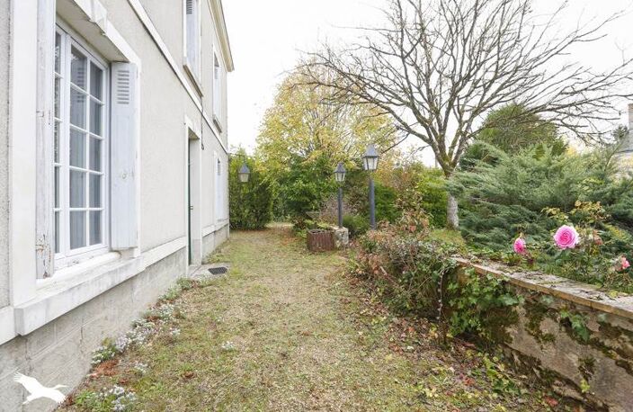 Vente maison 8 pièces 280 m² Savigné-sur-Lathan (37340) — photo 3
