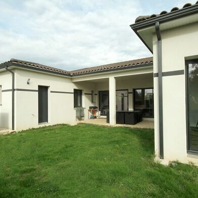 Maison 7 pièces 421200 €