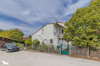 Immeuble  337920 €