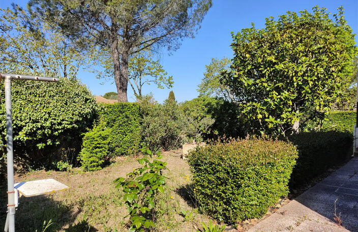  A VENDRE - BAISSE DE PRIX--VILLA PLAIN PIED SUR JARDIN ARBORÉ - LANGLADE — photo 4