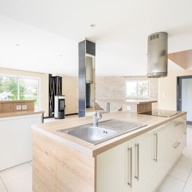 Maison 7 pièces 308850 €