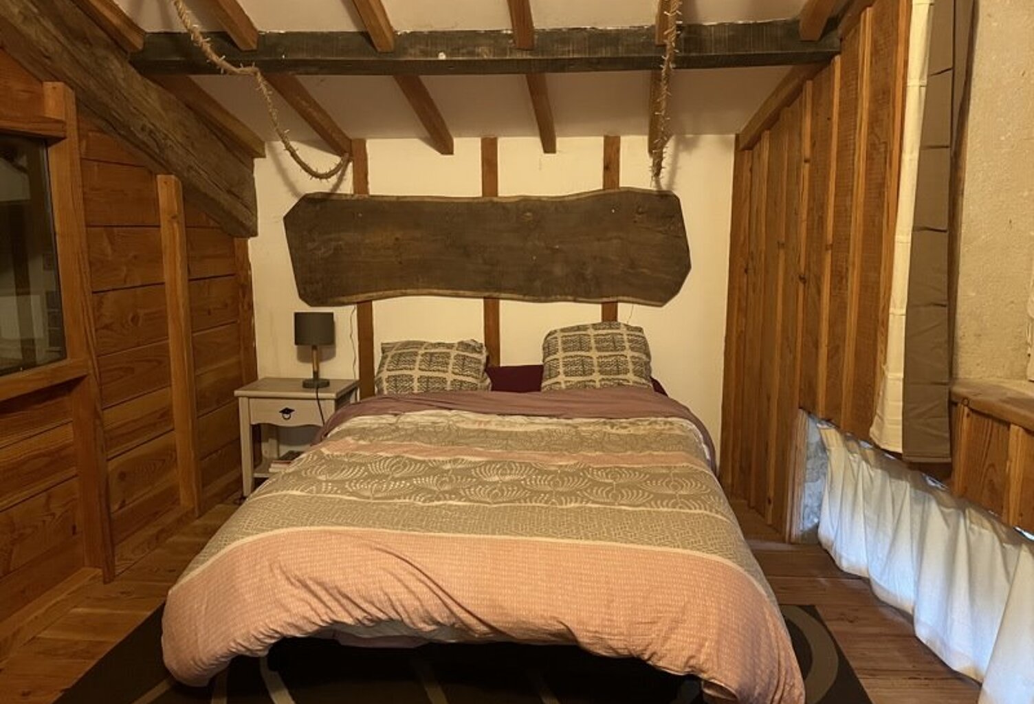 Maison en pierre de 6 pièces principales — photo 1