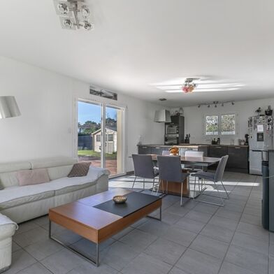 Maison 4 pièces 396112 €