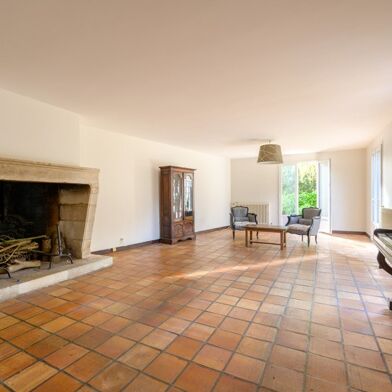 Maison 6 pièces 400140 €