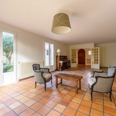 Maison 6 pièces 384345 €