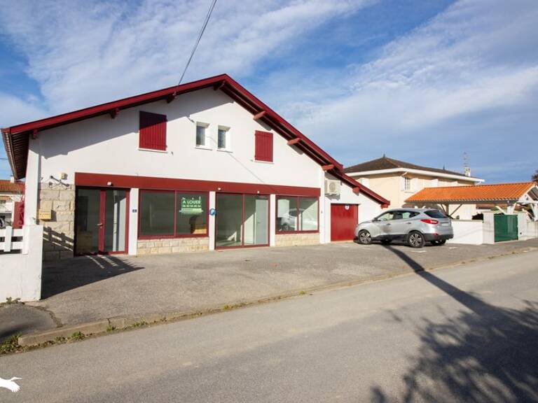 Immeuble   — photo 1
