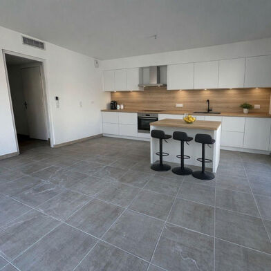 Appartement 3 pièces 234000 €