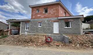 Maison 5 Pièces 190 m² à vendre à Vouzan (16410)