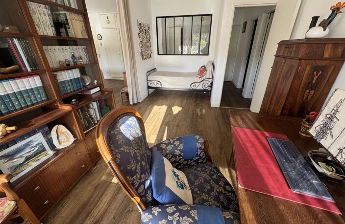 Appartement T4 – Résidence sécurisée avec parc arboré et gardien – Proche Comédie et Gare — photo 3