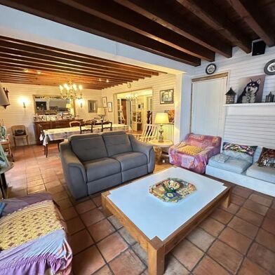 Maison 7 pièces 1239980 €