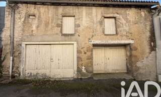 Garage  75 m² à vendre à Parthenay (79200)