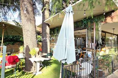 Commerce  325000 €