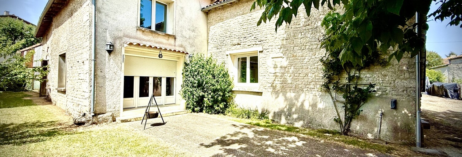 Maison 4 Pièces 120 m² à vendre à Chef-Boutonne (79110)
