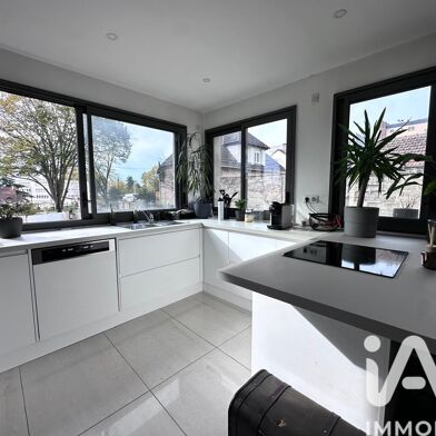 Maison 4 pièces 368000 €