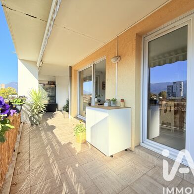 Appartement 4 pièces 230000 €