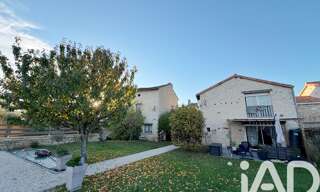 Maison 7 Pièces 202 m² à vendre à Neuville-de-Poitou (86170)