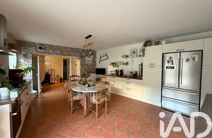 Vente Maison/villa 7 pièces — photo 2