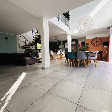 Maison 5 pièces 469000 €