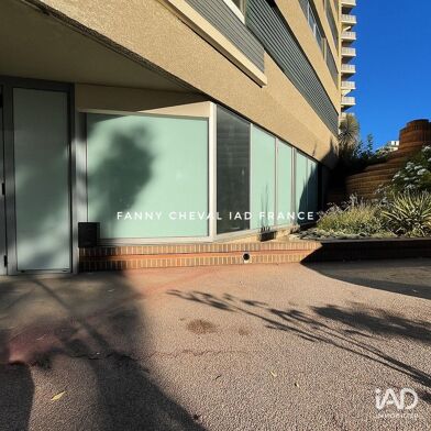 Commerce  215000 €