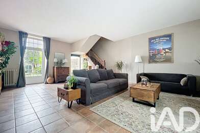 Maison 9 pièces 599000 €