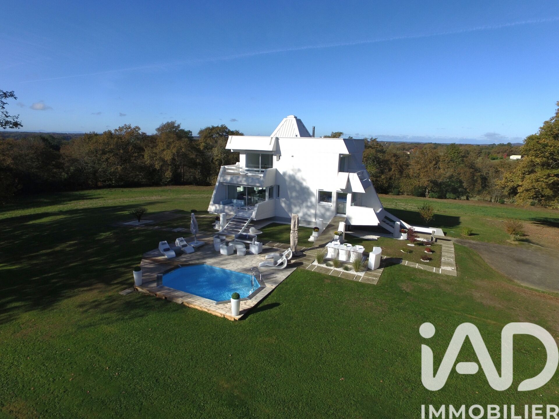 St-Loubouer - 208m² - 5p. - 4ch.