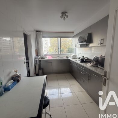 Appartement 5 pièces 256000 €