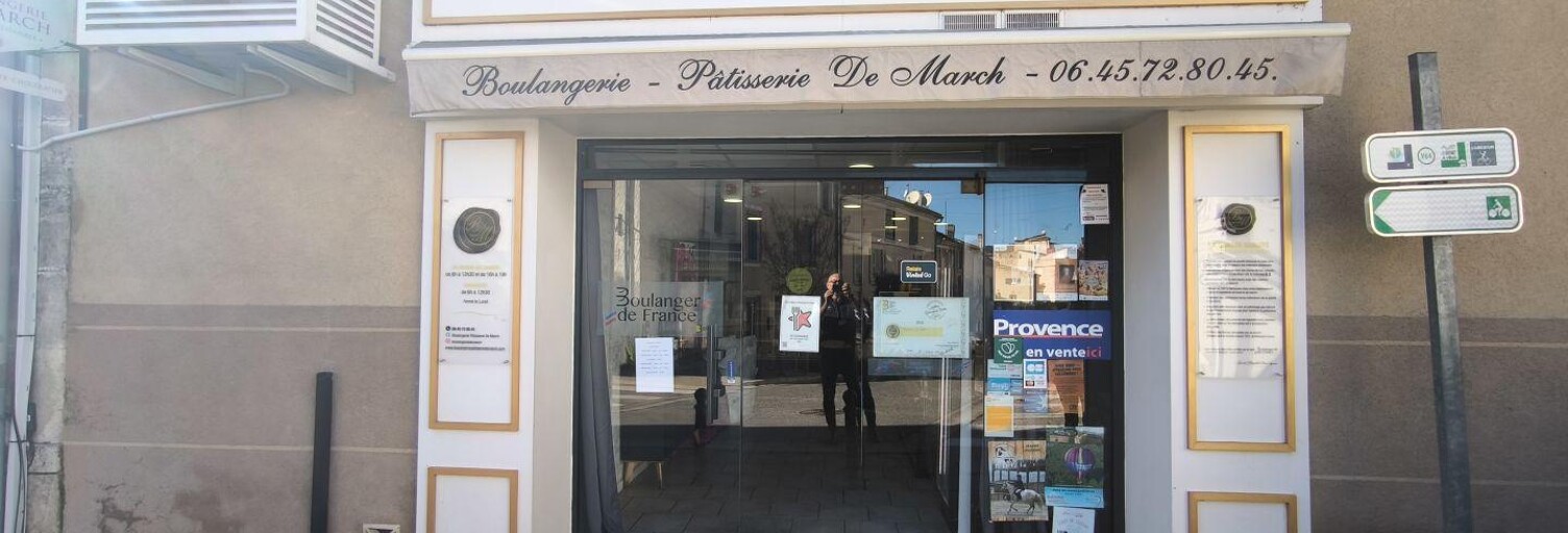 Commerce  100 m² à vendre à Volx (04130)