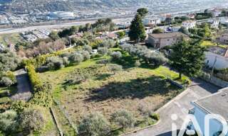 Terrain  869 m² à vendre à Saint-Laurent-du-Var (06700)
