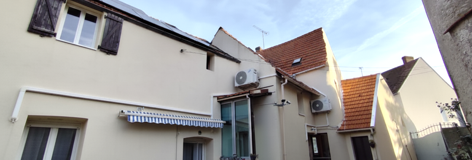 Maison 9 Pièces 219 m² à vendre à Ouarville (28150)