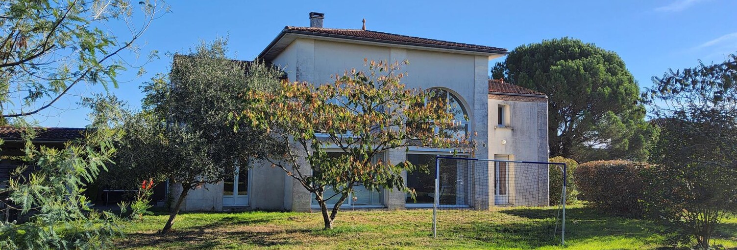 Maison 9 Pièces 211 m² à louer à Latresne (33360)