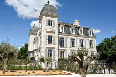 Appartement 4 pièces 3300 €