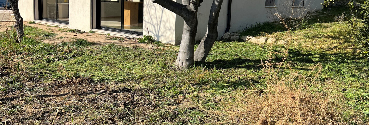 Maison 5 Pièces 120 m² à louer à Cadolive (13950)