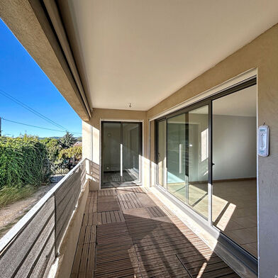 Appartement 4 pièces 1220 €