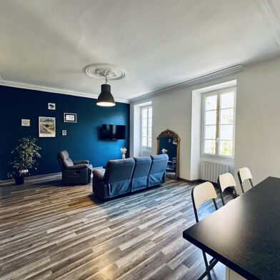 Appartement 3 pièces 900 €